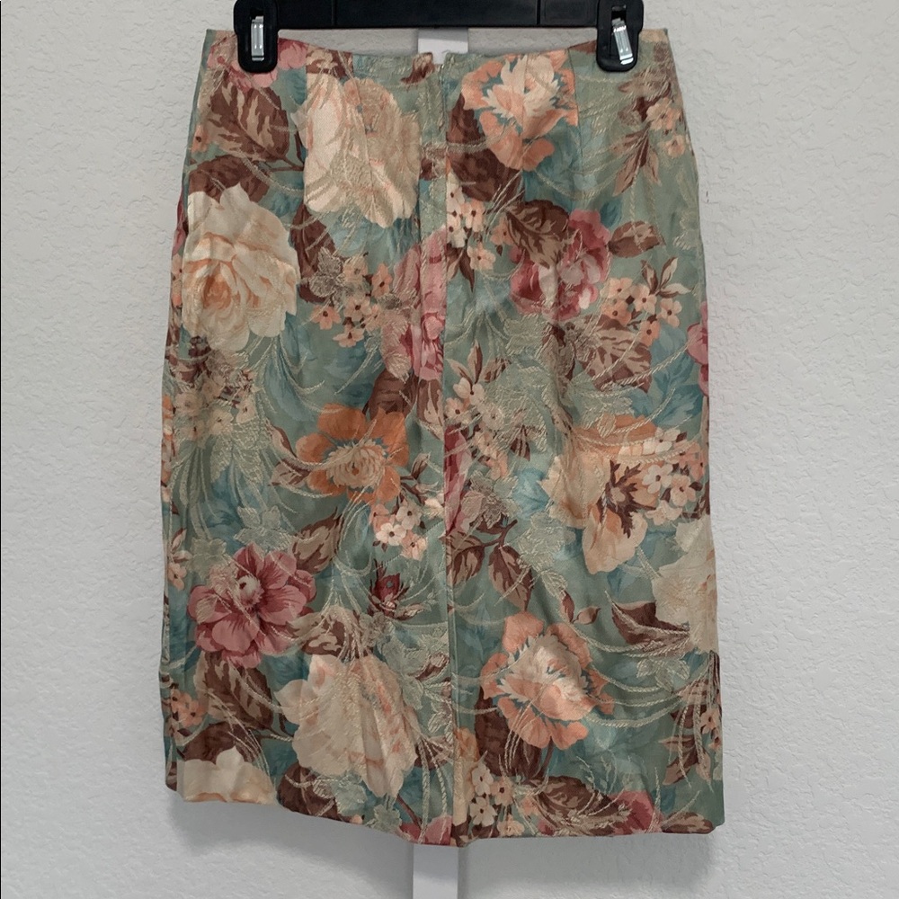 Vintage Expo Floral Skirt - Picture 3 of 7